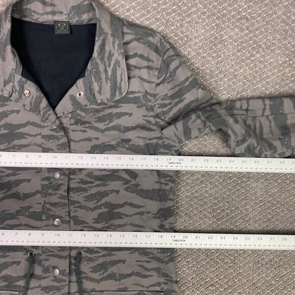 Oakley Tail Wind Jacket Women's Small Gray Camo Camouflage Cotton Canvas Utility - Picture 9 of 15